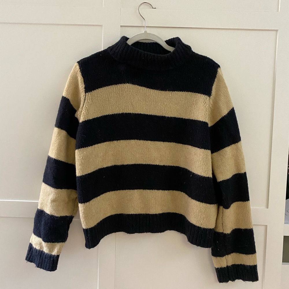 Pieces wool sweater
